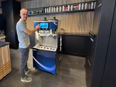 Stefan vond via Profield zijn beste baan ooit als Servicecoördinator Stefan Beauveser werkt als senior servicecoordinator bij Nissei Softijsmachines